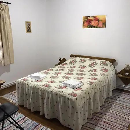 Pensiunea Pastravul De Aur Lodge