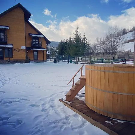Lodge Pensiunea Pastravul De Aur *